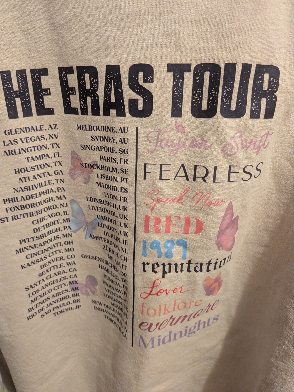 Taylor Swift Beige Crewneck Sweatshirt with Multicolor Photo Collage - Picture 6 of 7